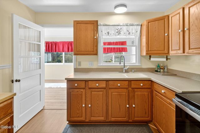 20 Prout Avenue, Brunswick, NY 12180