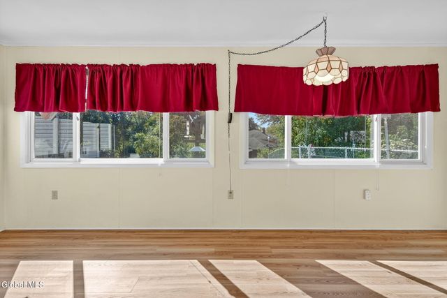 20 Prout Avenue, Brunswick, NY 12180