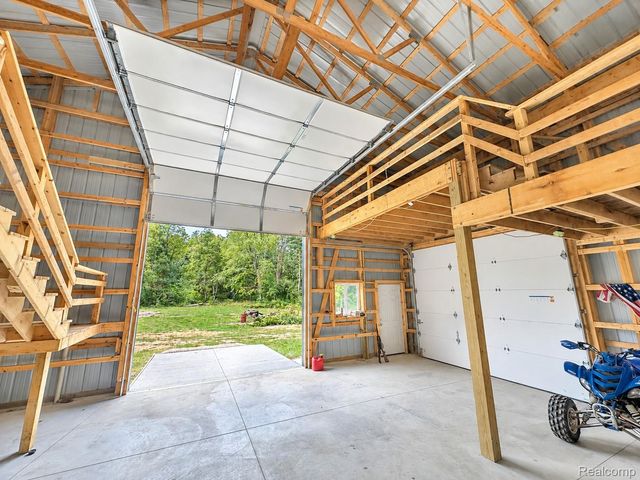 3826 Maybee Road, Orion Charter Township, MI 48359