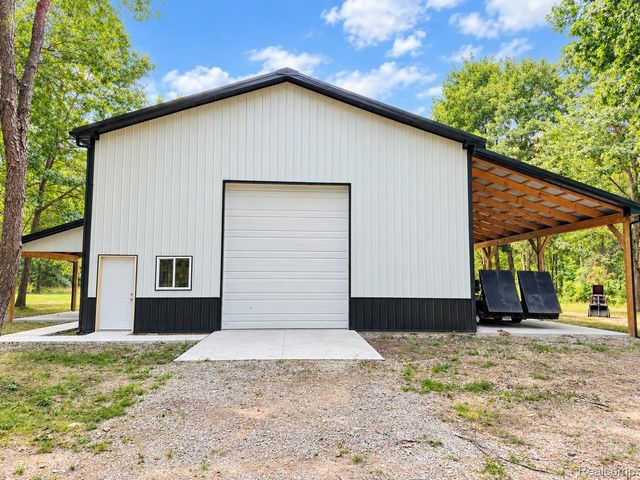 3826 Maybee Road, Orion Charter Township, MI 48359