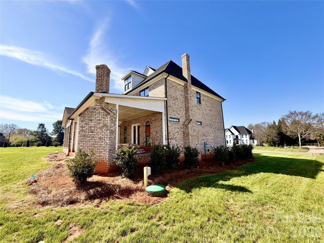 8110 Rolling Fields Road 48, Charlotte, NC 28227