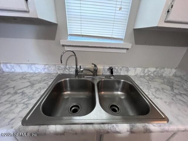 4833 ROYAL Avenue, Jacksonville, FL 32205