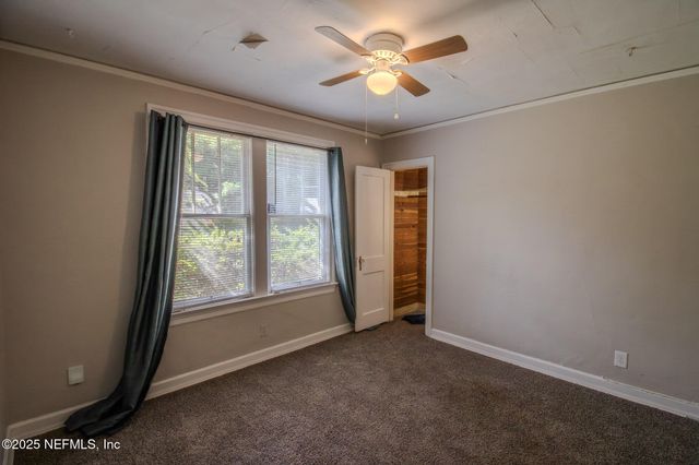 4833 ROYAL Avenue, Jacksonville, FL 32205