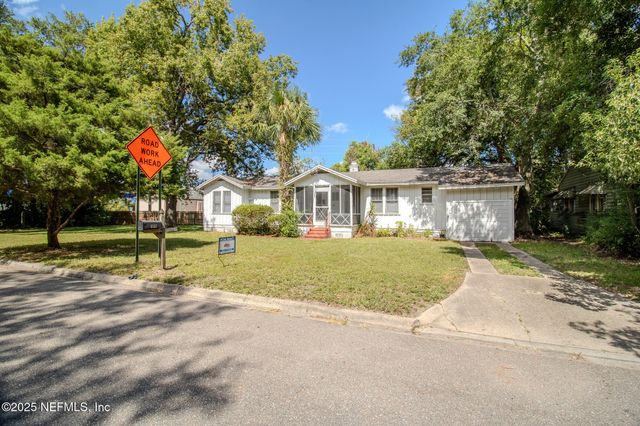 4833 ROYAL Avenue, Jacksonville, FL 32205