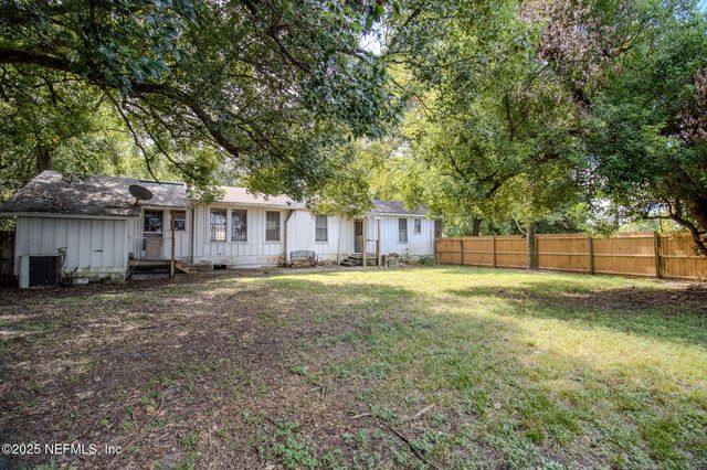 4833 ROYAL Avenue, Jacksonville, FL 32205