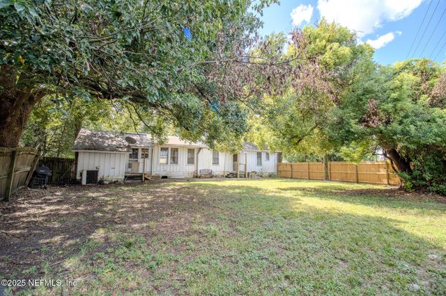 4833 ROYAL Avenue, Jacksonville, FL 32205