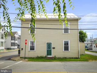 14 W BURD ST, Shippensburg, PA 17257
