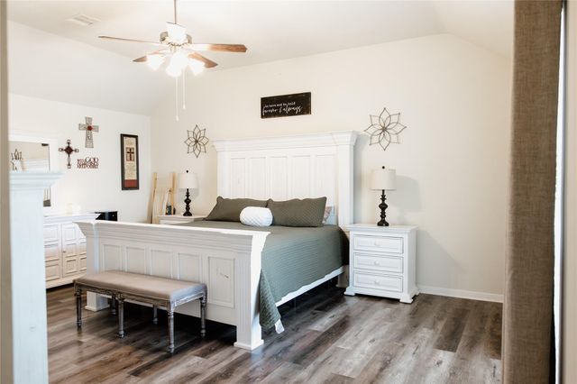 6438 Grapevine Bend, Manvel, TX 77578