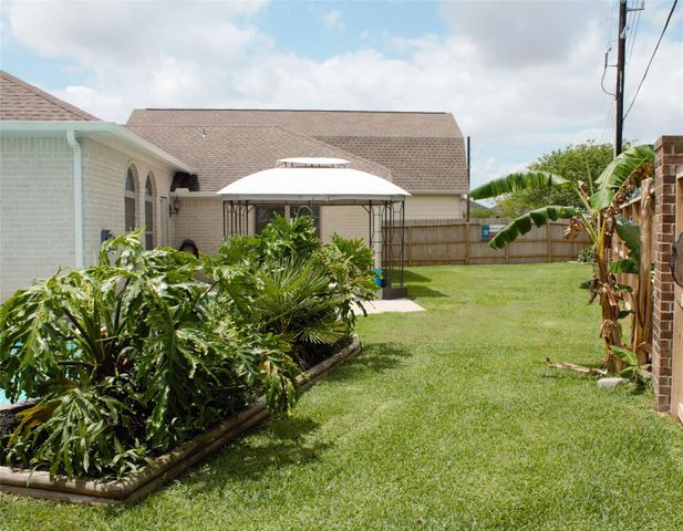 6438 Grapevine Bend, Manvel, TX 77578