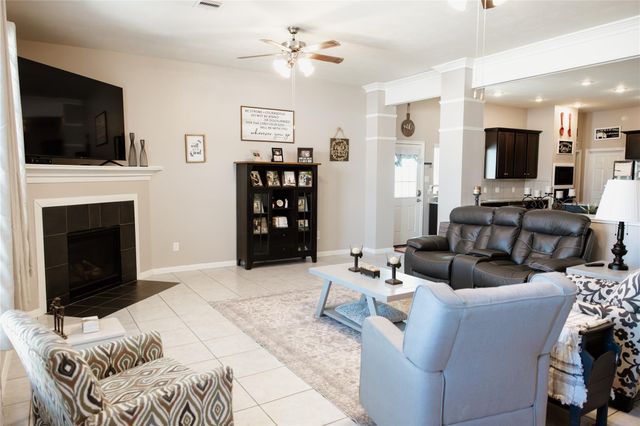 6438 Grapevine Bend, Manvel, TX 77578