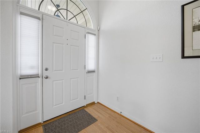 1427 Hawick TER, Chesapeake, VA 23322