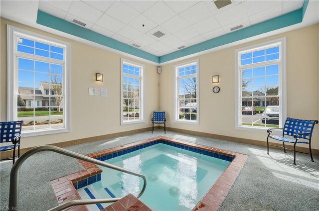 1427 Hawick TER, Chesapeake, VA 23322