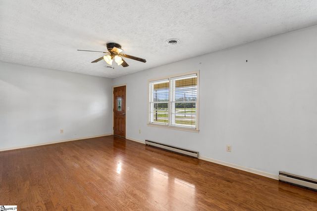 634 Wesleyan Drive, Central, SC 29630