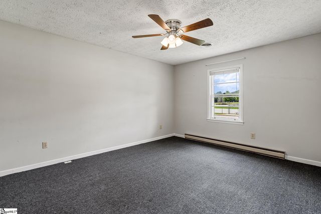 634 Wesleyan Drive, Central, SC 29630