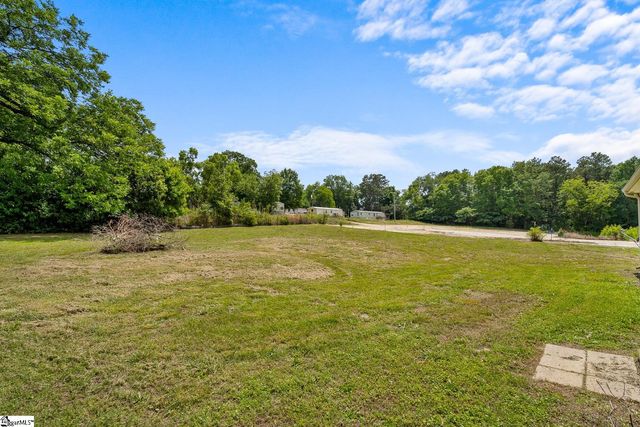 634 Wesleyan Drive, Central, SC 29630