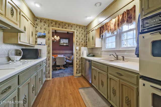 233 Morgan Rd, Crossville, TN 38555