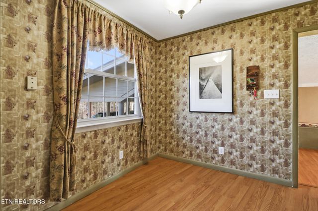 233 Morgan Rd, Crossville, TN 38555