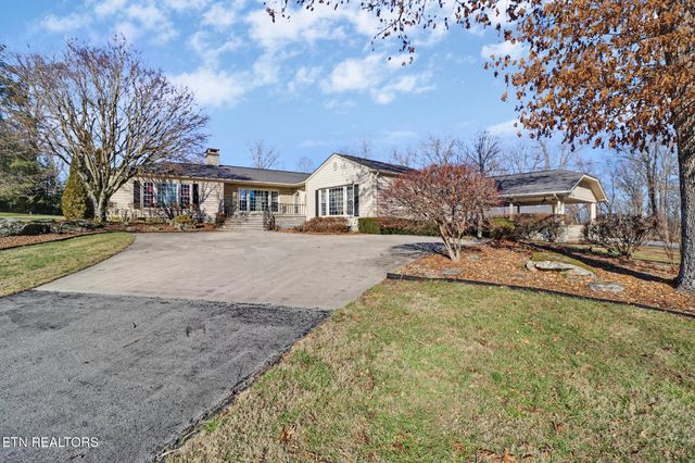 233 Morgan Rd, Crossville, TN 38555