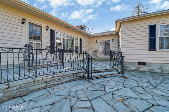 233 Morgan Rd, Crossville, TN 38555