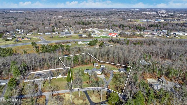 233 Morgan Rd, Crossville, TN 38555