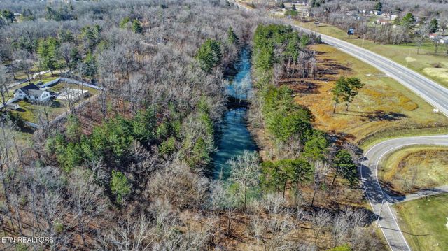 233 Morgan Rd, Crossville, TN 38555