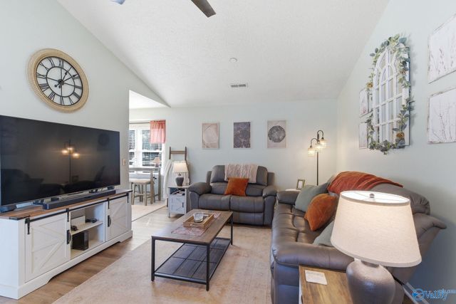 102 Oxford Drive, Meridianville, AL 35759