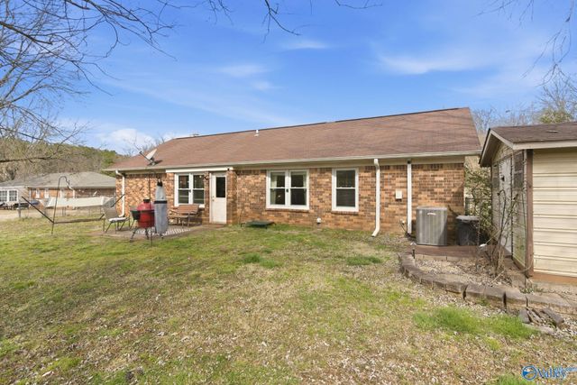 102 Oxford Drive, Meridianville, AL 35759