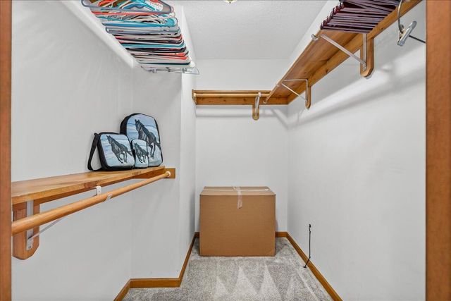 142 COUNTY ROAD 402-A, Fayette, MO 65248