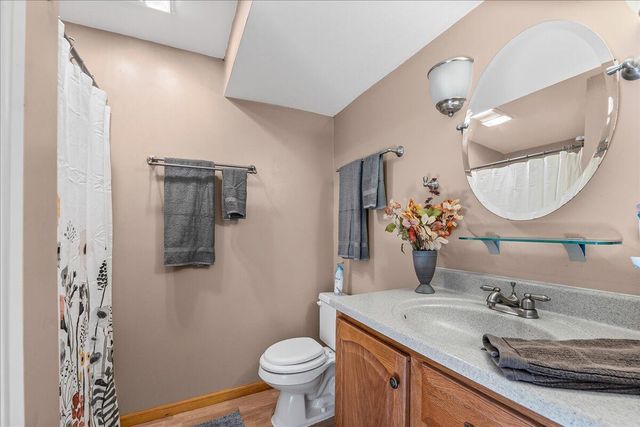 142 COUNTY ROAD 402-A, Fayette, MO 65248