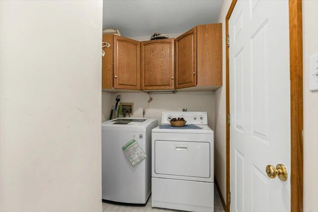 142 COUNTY ROAD 402-A, Fayette, MO 65248