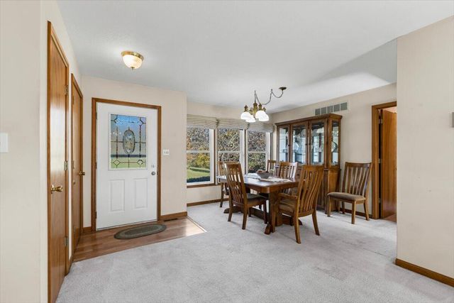 142 COUNTY ROAD 402-A, Fayette, MO 65248