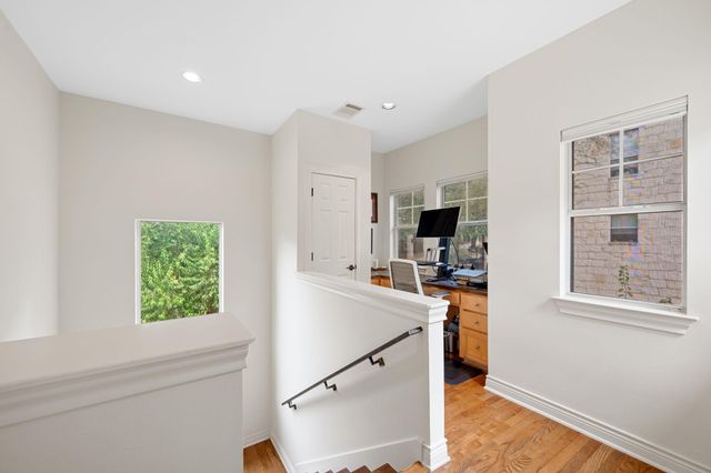 601 Upson ST D, Austin, TX 78703