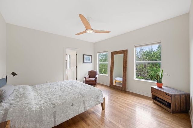 601 Upson ST D, Austin, TX 78703
