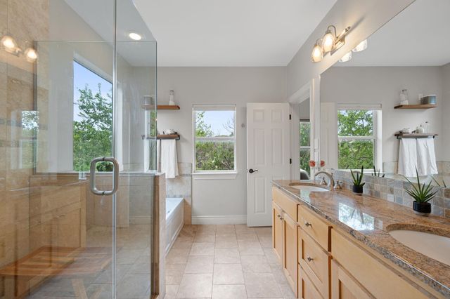 601 Upson ST D, Austin, TX 78703