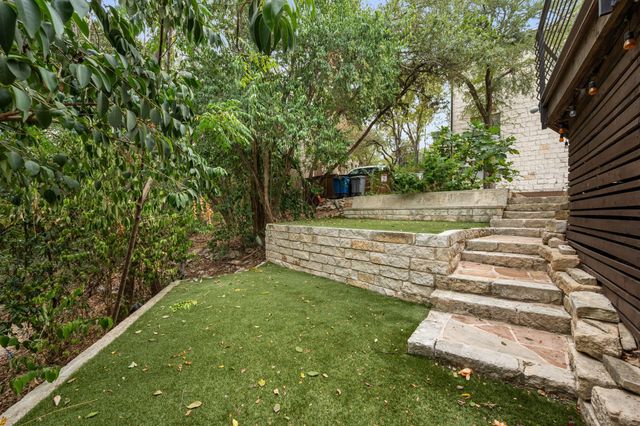 601 Upson ST D, Austin, TX 78703