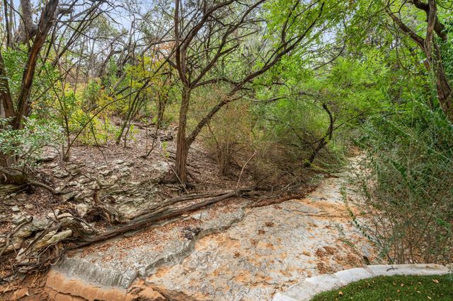 601 Upson ST D, Austin, TX 78703