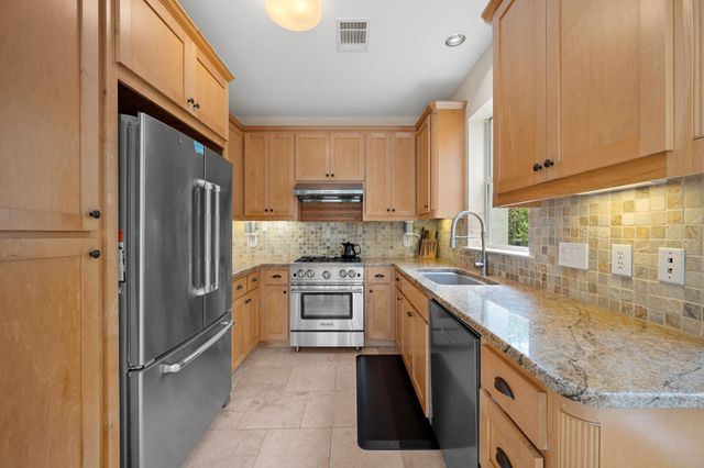 601 Upson ST D, Austin, TX 78703