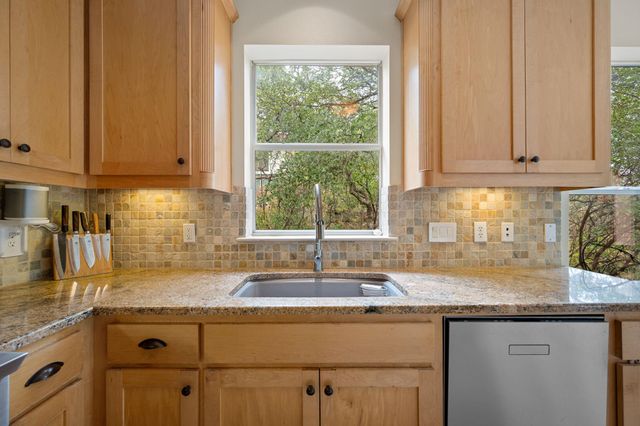 601 Upson ST D, Austin, TX 78703