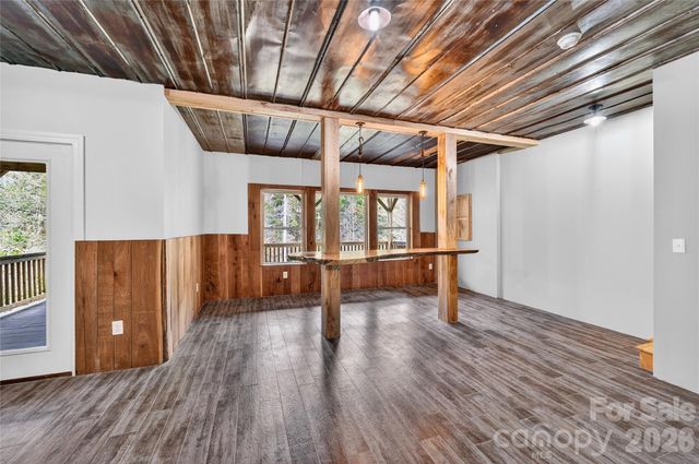 48 Back River Trail, Marshall, NC 28753