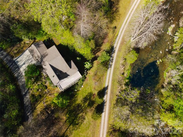 48 Back River Trail, Marshall, NC 28753
