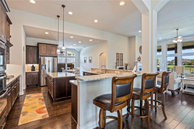 825 Galloway Mist Lane, Friendswood, TX 77546