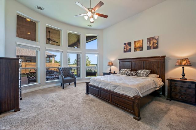 825 Galloway Mist Lane, Friendswood, TX 77546