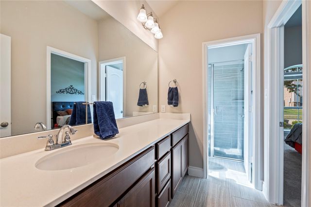 825 Galloway Mist Lane, Friendswood, TX 77546