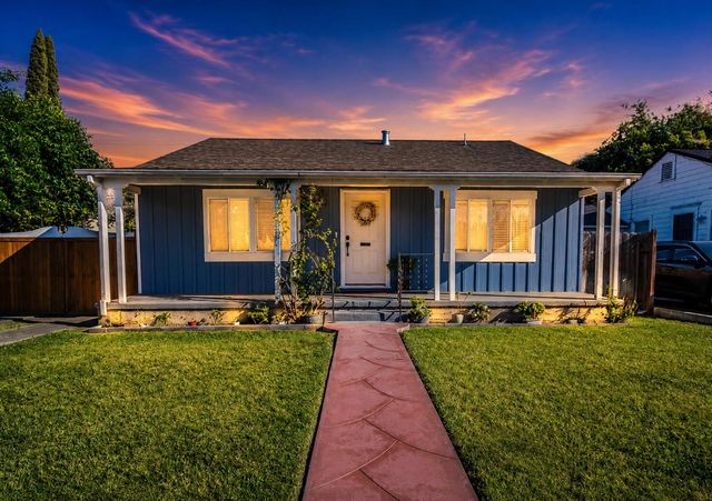 1956 Elmwood Ave, Stockton, CA 95204
