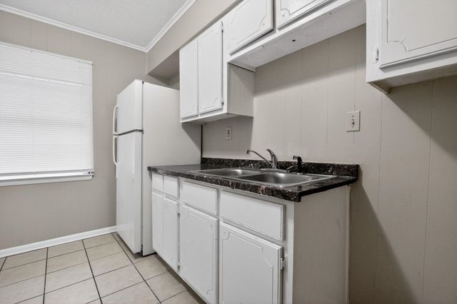 4566 WEAVER RD, Memphis, TN 38109