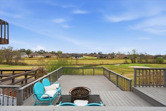 2 Oak Creek Ridge Drive, Longview, TX 75605