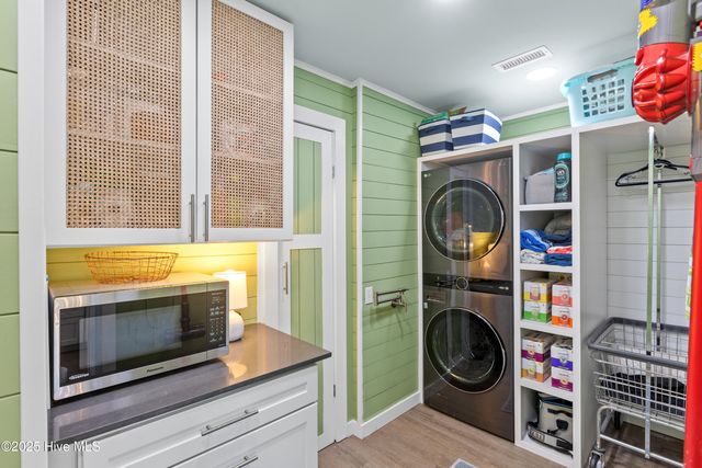 15 Coral Drive, Wrightsville Beach, NC 28480