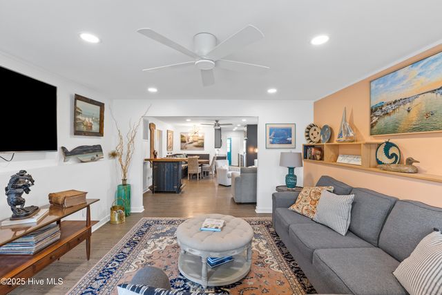 15 Coral Drive, Wrightsville Beach, NC 28480