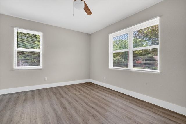 221 2nd Street, Wilmer, TX 75172