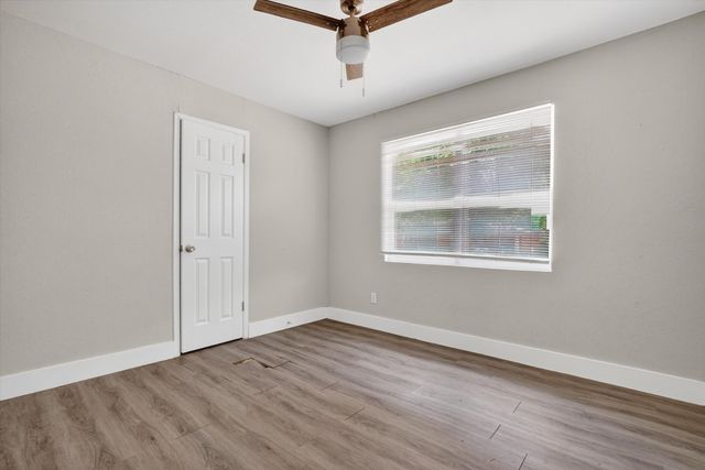 221 2nd Street, Wilmer, TX 75172
